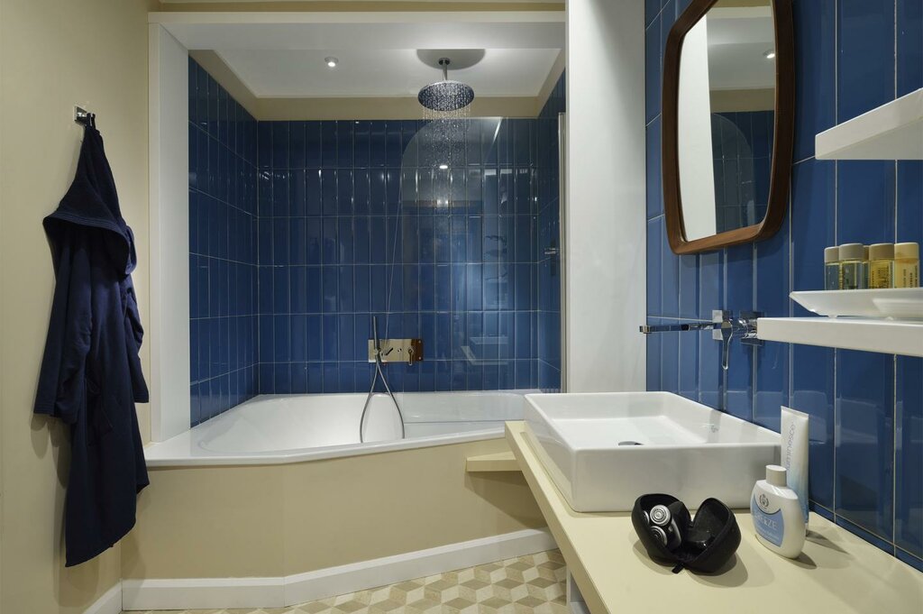 Hotel48