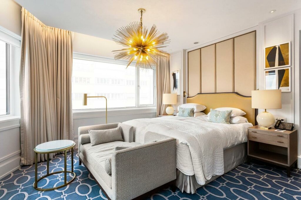 Hotel378