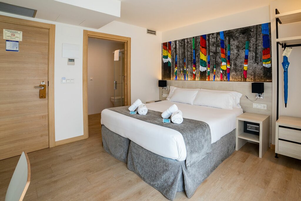 Hotel870