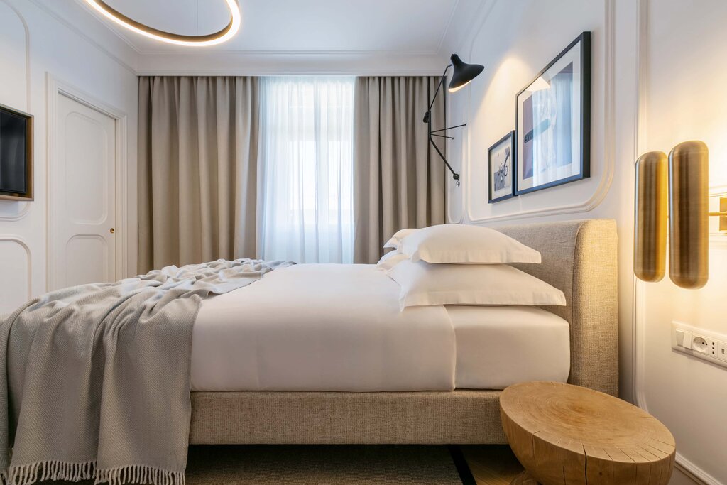 Hotel1326