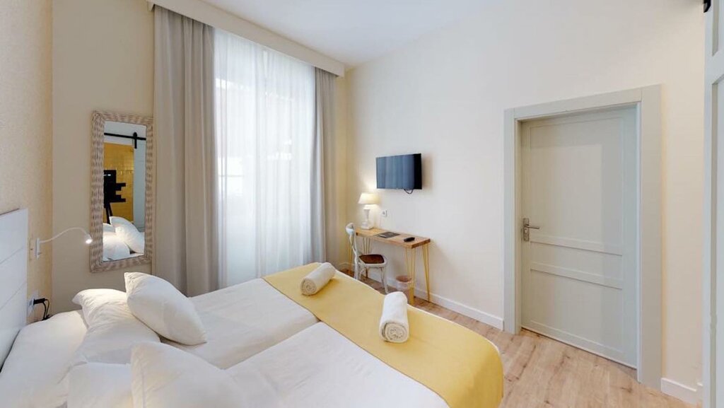 Hotel1027