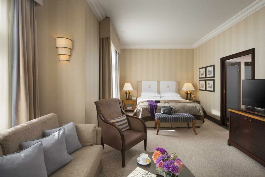 Hotel1332