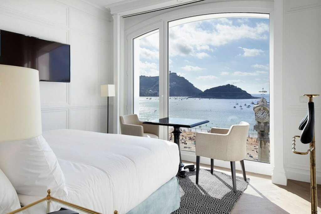 Hotel733