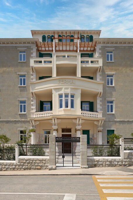 Hotel1326