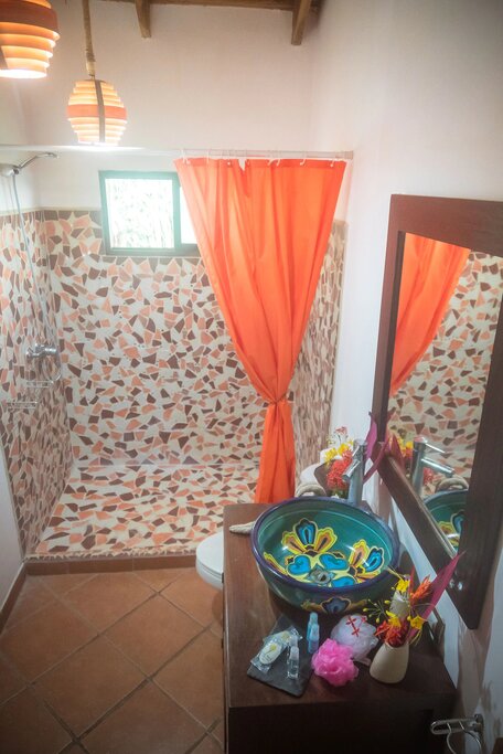 Hotel325