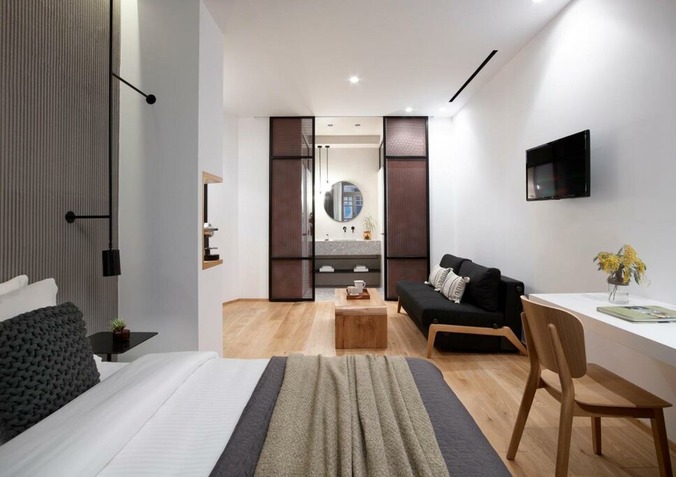 Hotel598