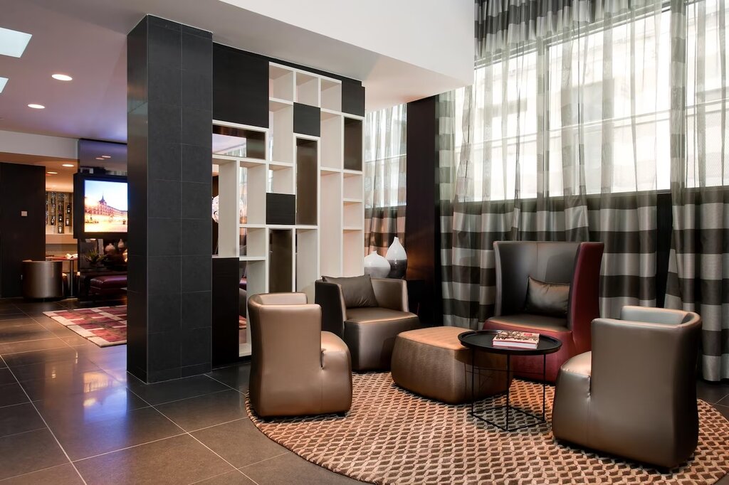 Hotel679