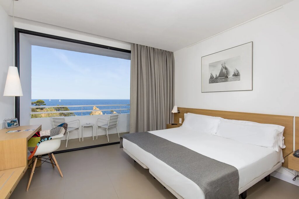 Hotel819