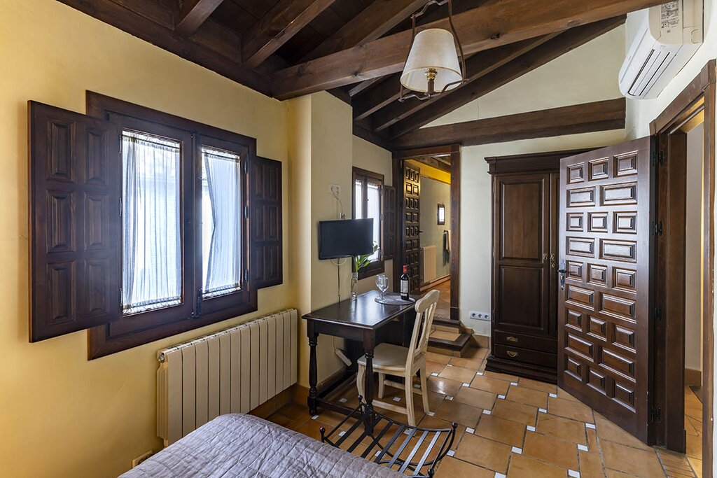 Hotel770