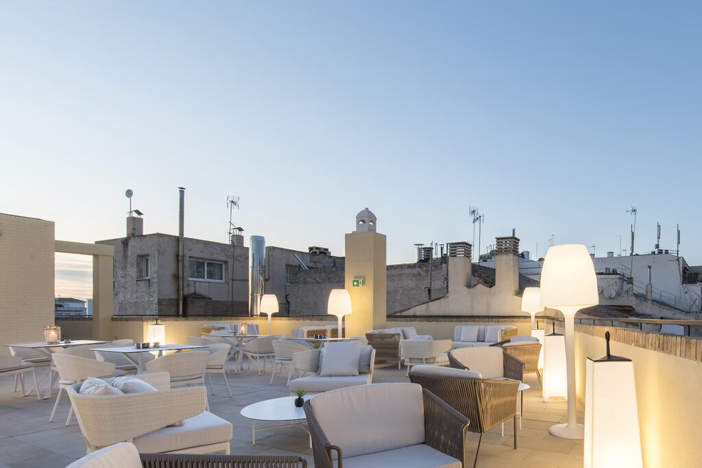 Hotel825
