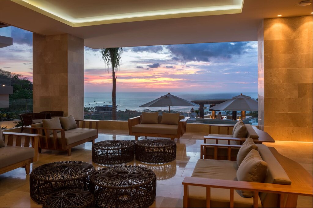 Hotel228