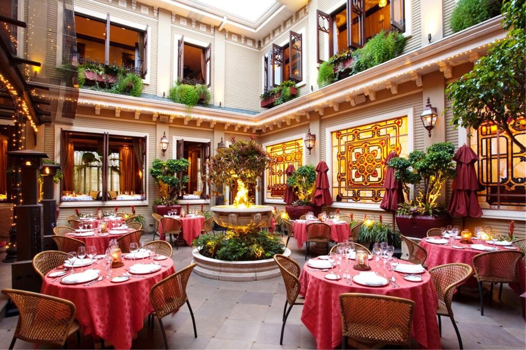 Hotel165