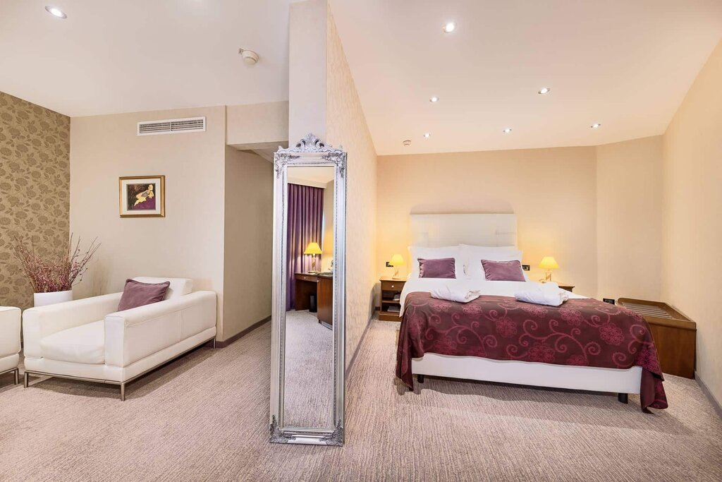 Hotel1336