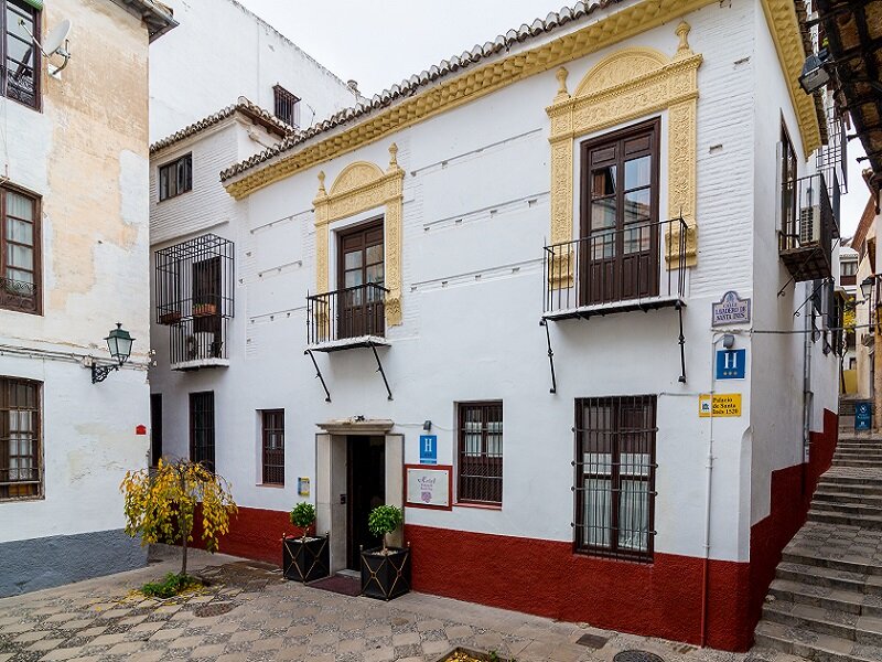 Hotel665
