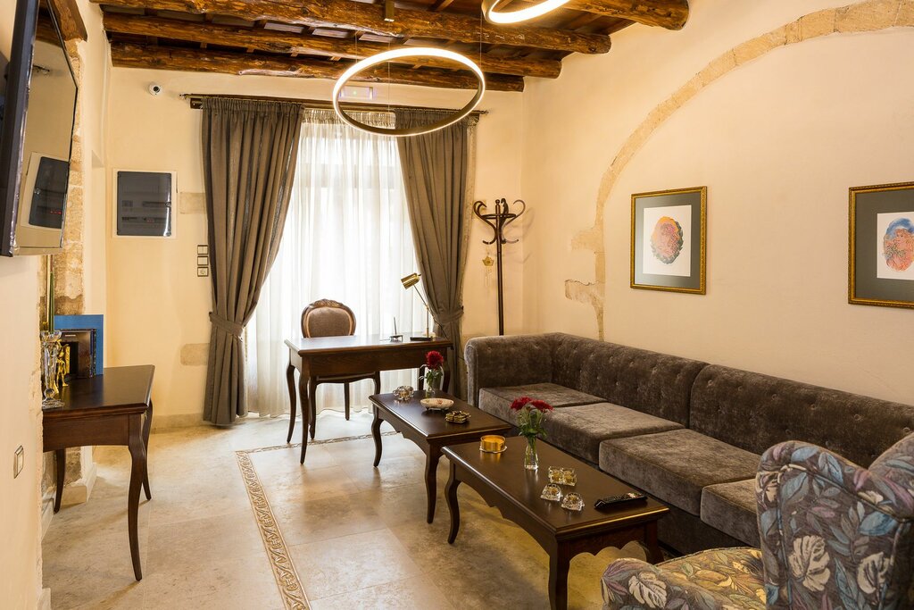 Hotel589