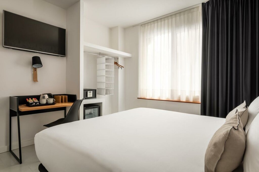 Hotel855