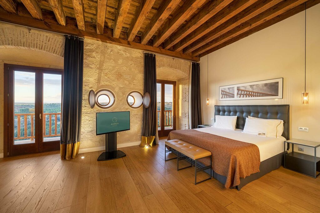 Hotel692