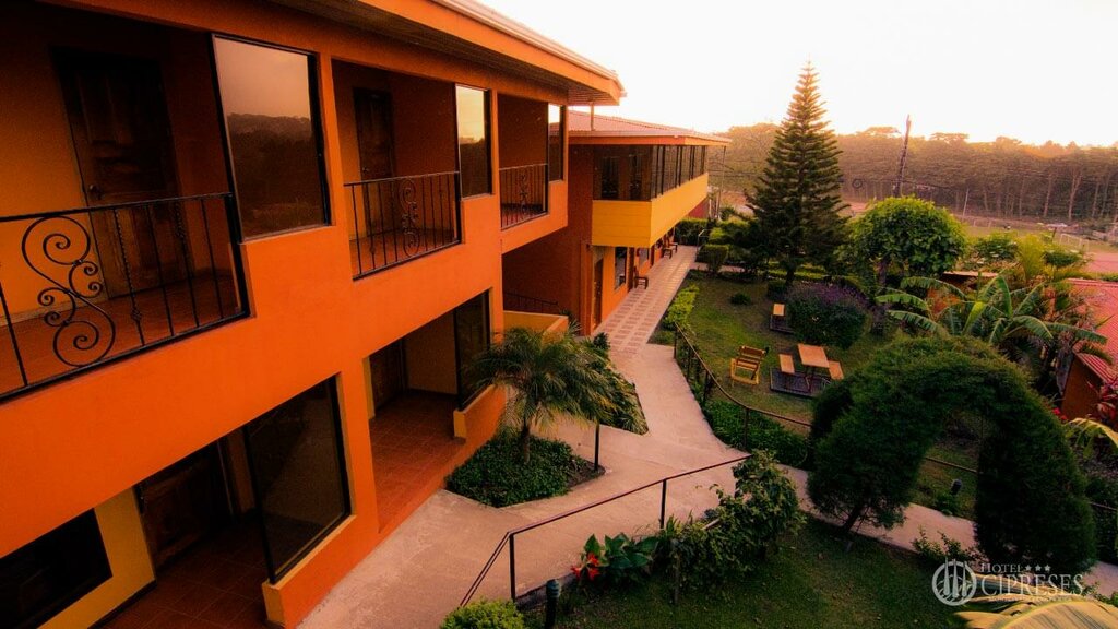 Hotel284