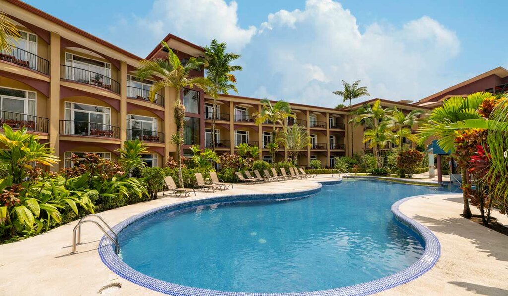 Hotel236