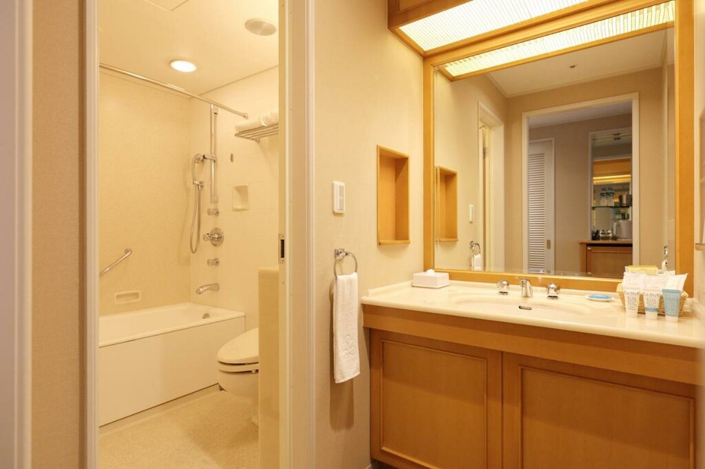 Hotel121
