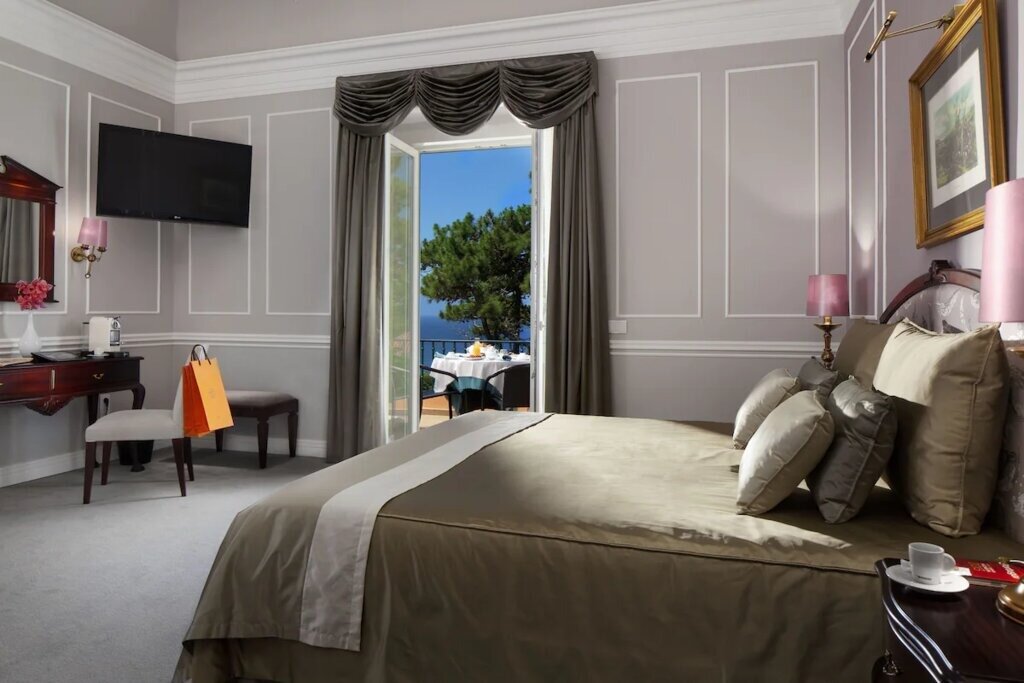 Hotel1183