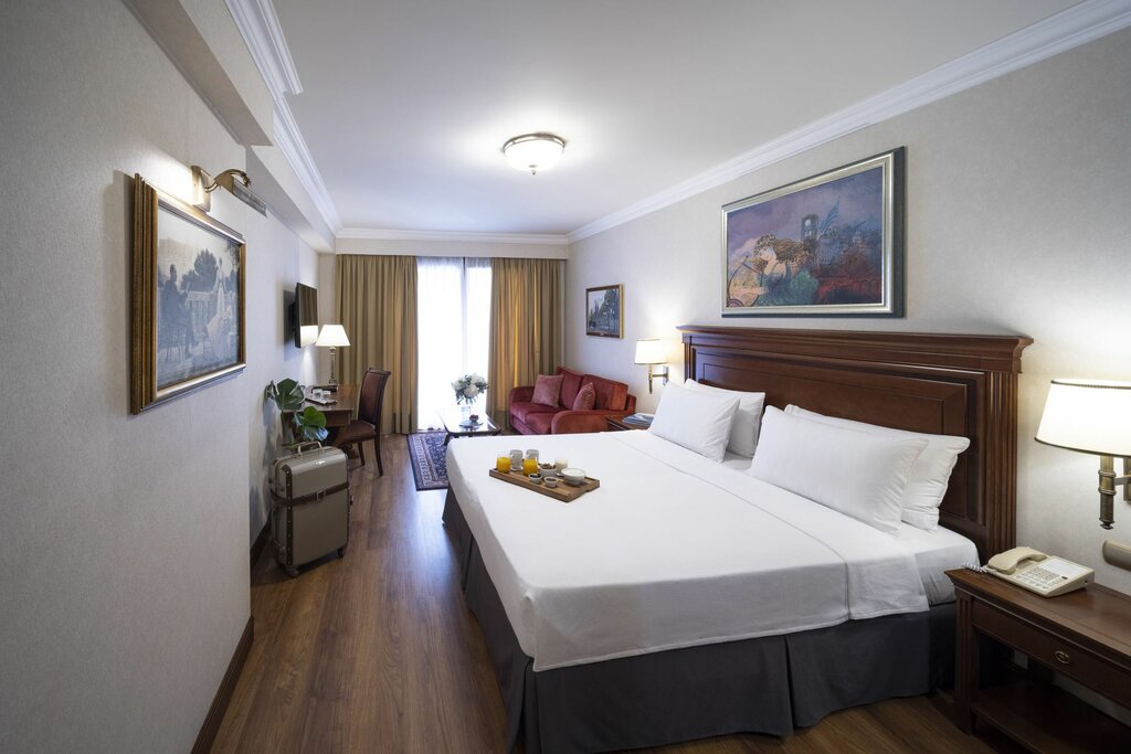 Hotel495