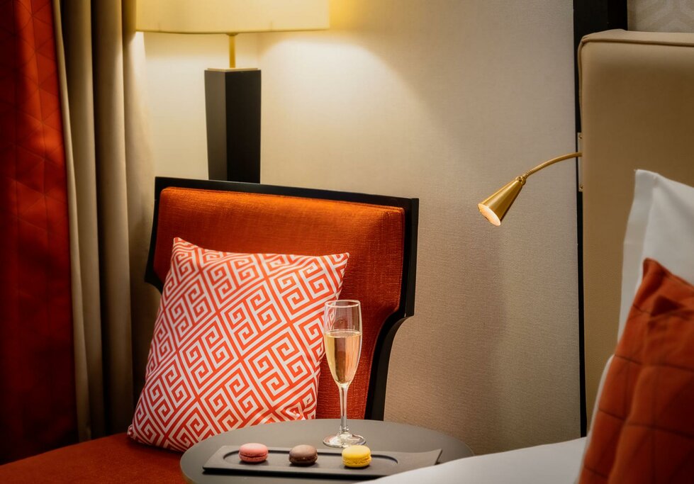 Hotel1300