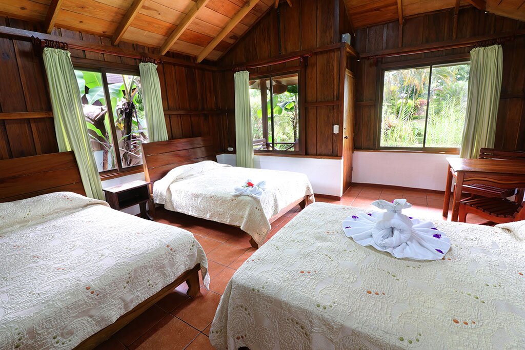 Hotel232