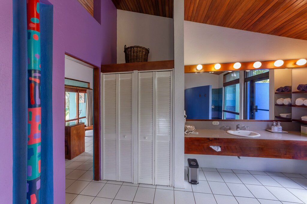 Hotel270