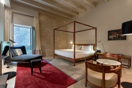 Hotel755