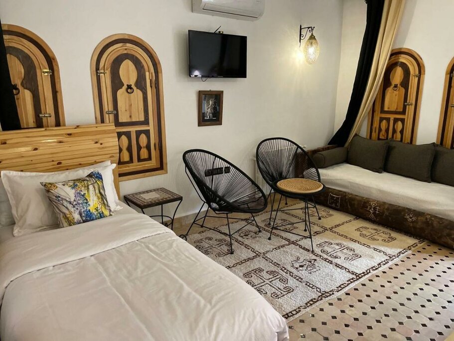 Hotel64