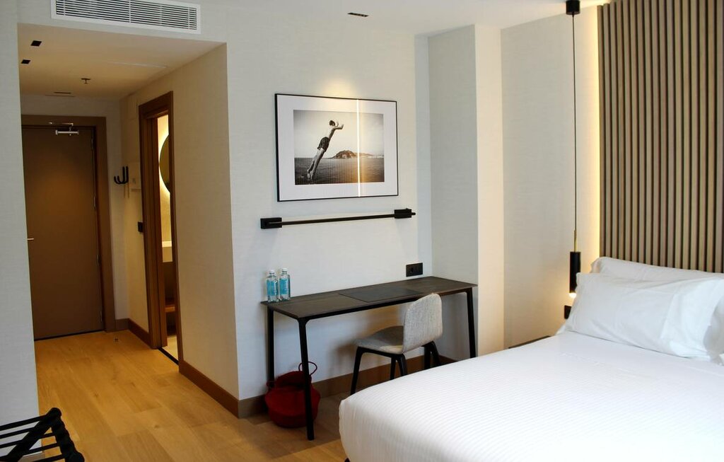 Hotel896