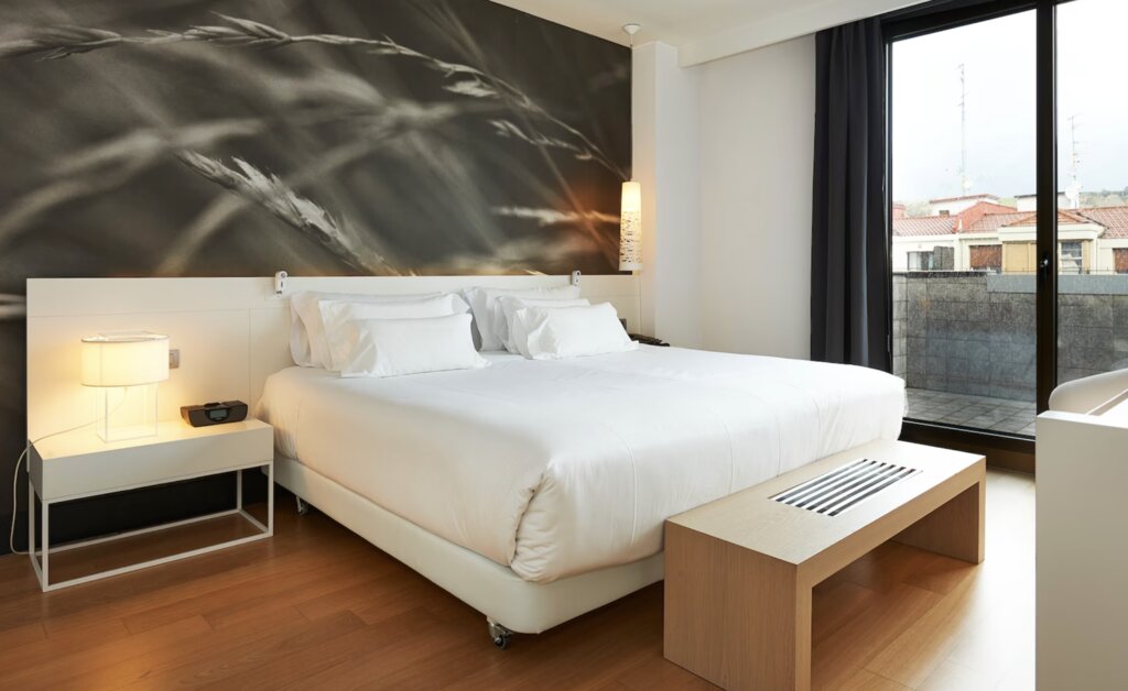 Hotel833