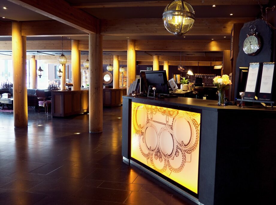 Hotel365