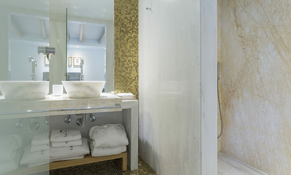 Hotel551