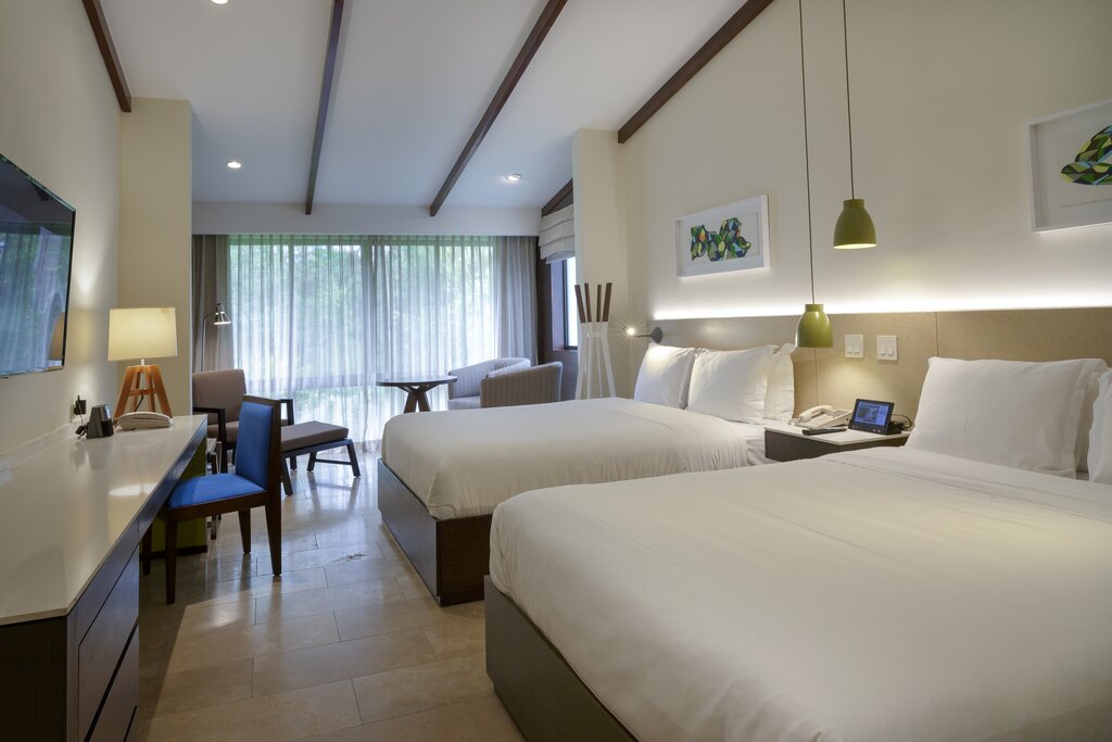 Hotel163