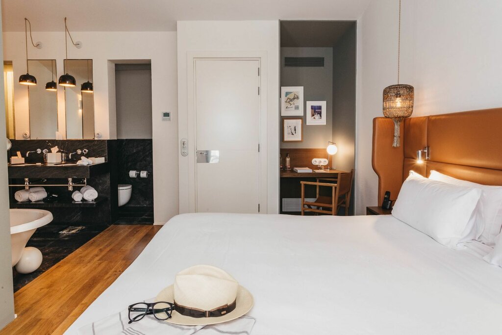 Hotel1051