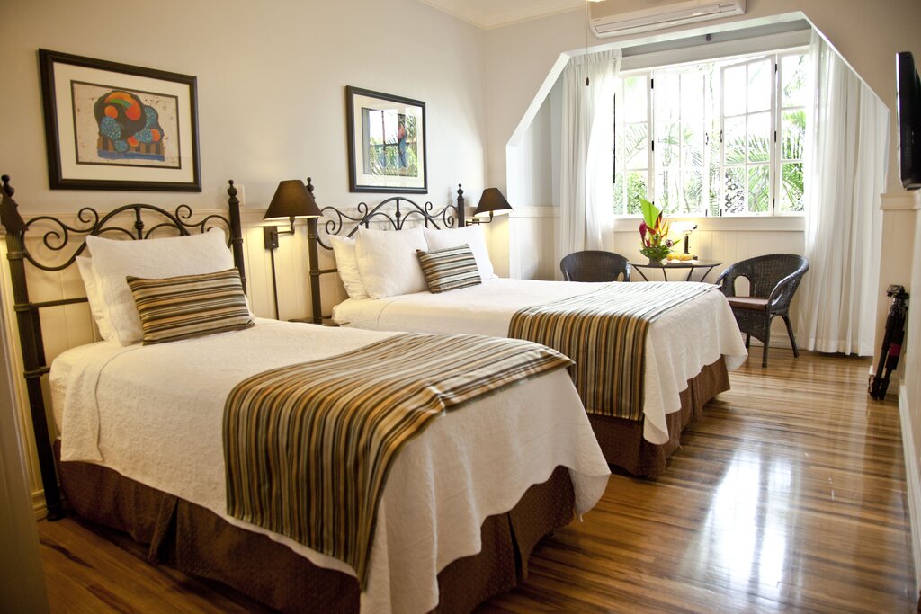 Hotel165