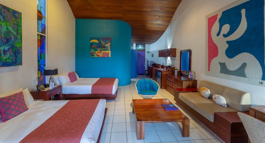 Hotel270