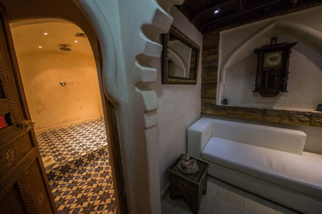 Hotel87
