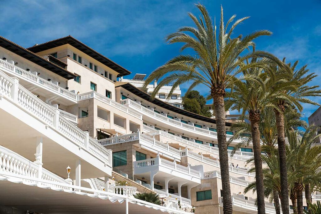 Hotel995