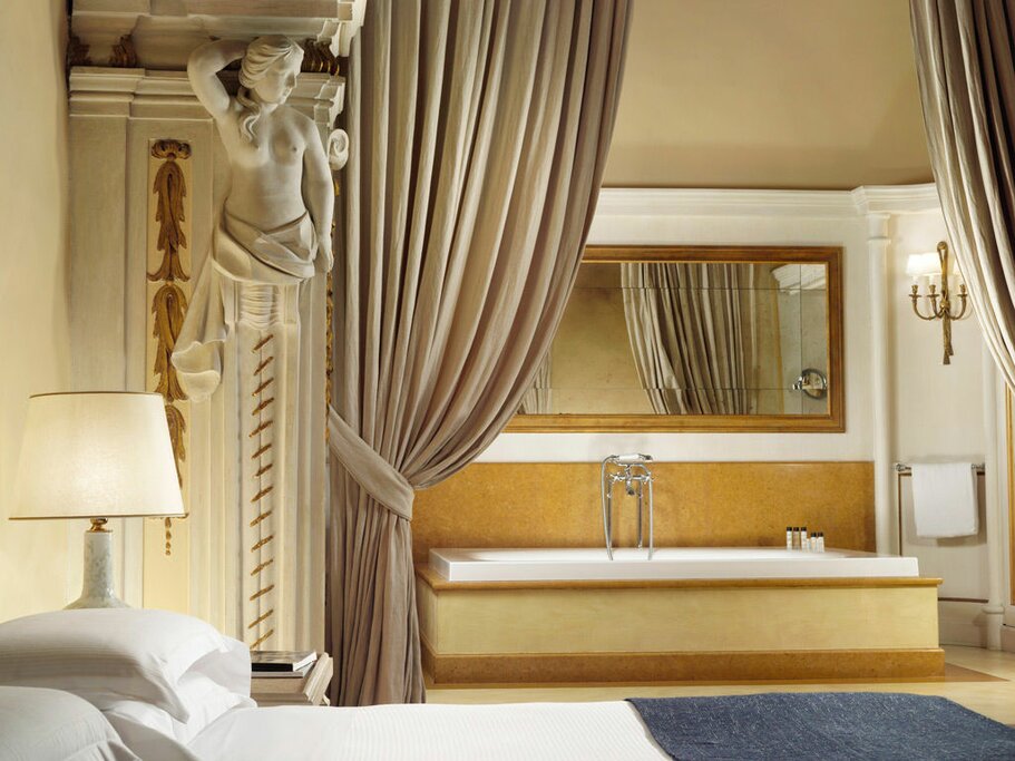 Hotel43
