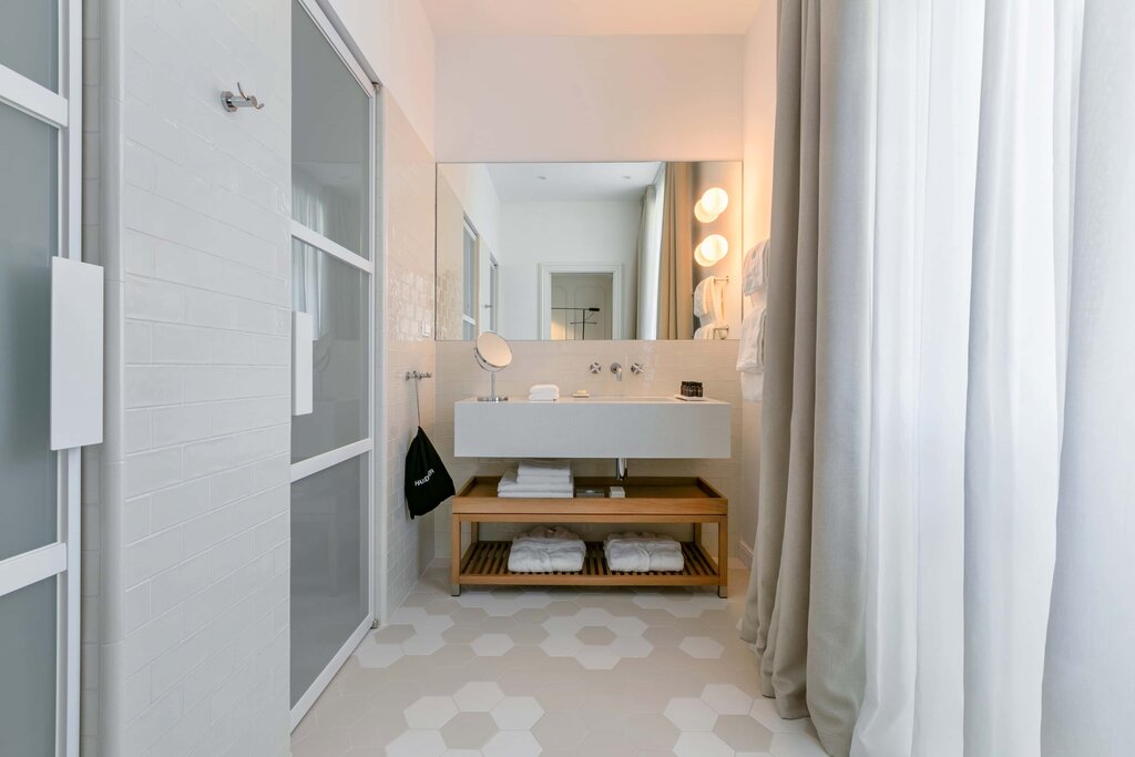 Hotel1326