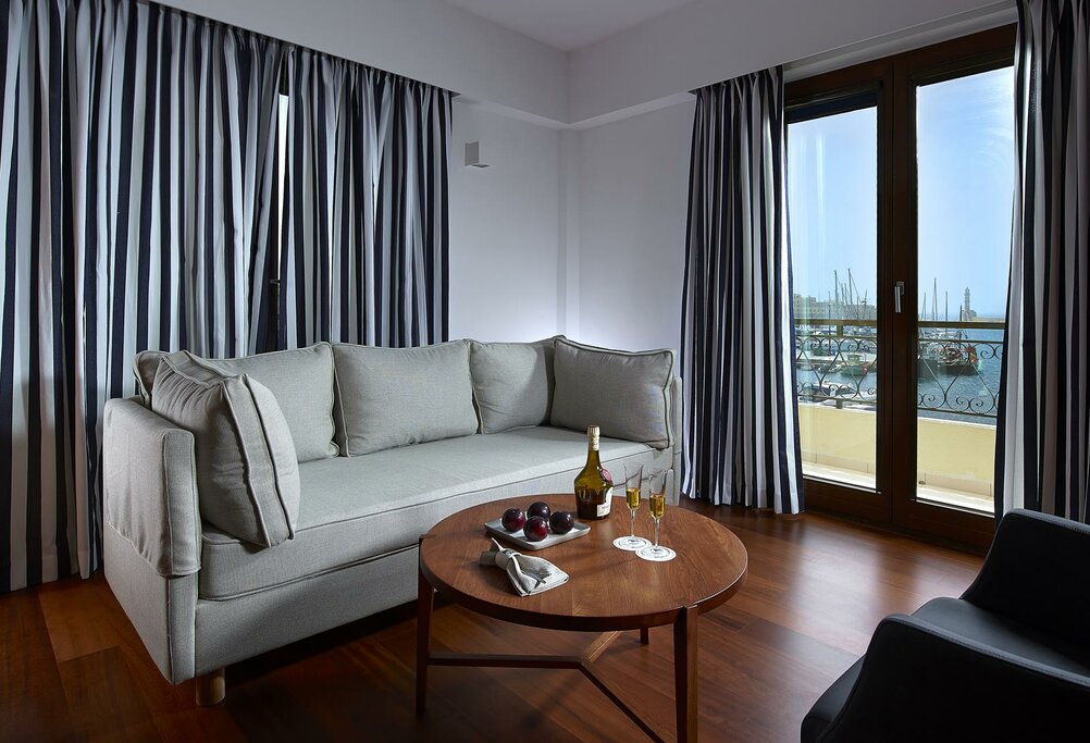 Hotel535