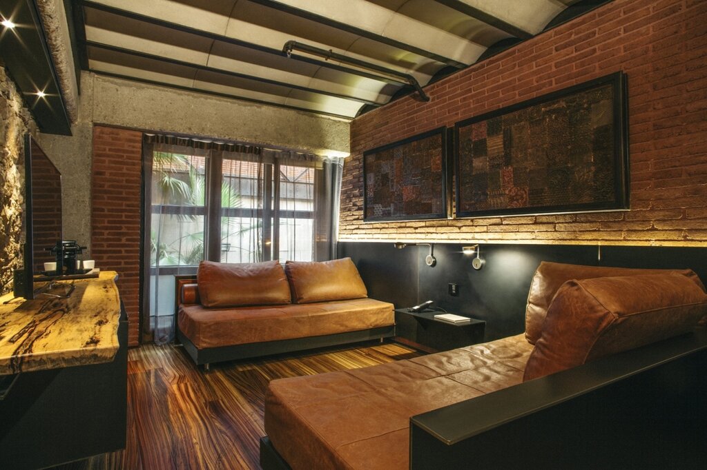 Hotel793