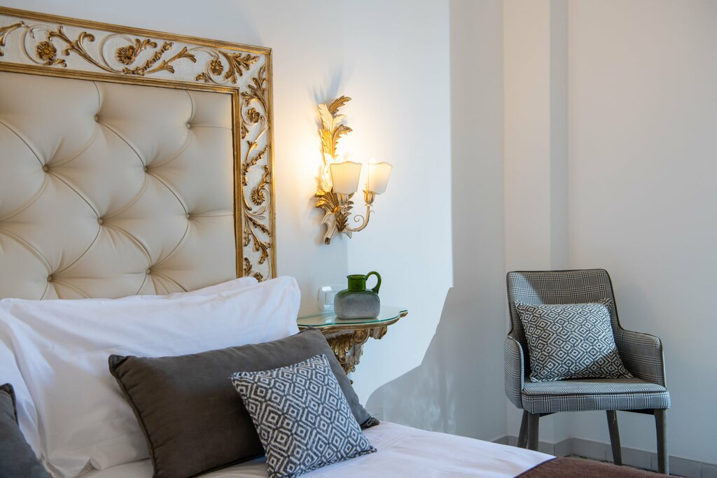 Hotel49
