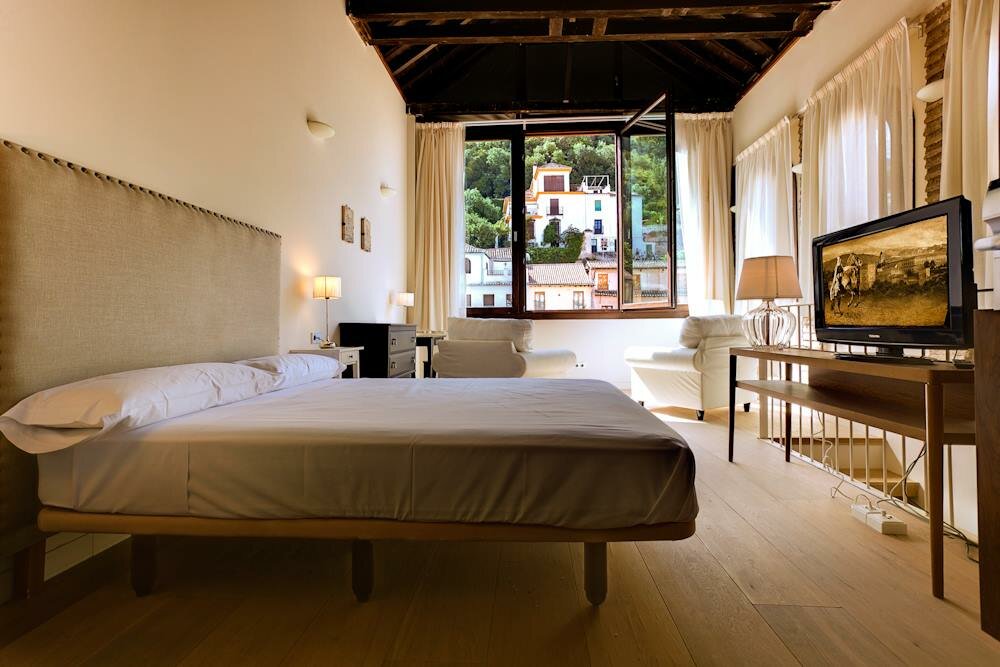 Hotel943