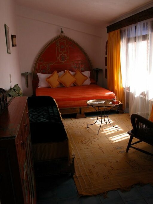 Hotel100