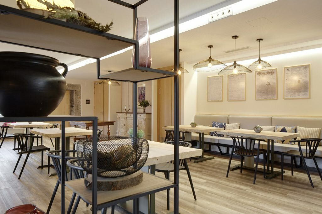Hotel899