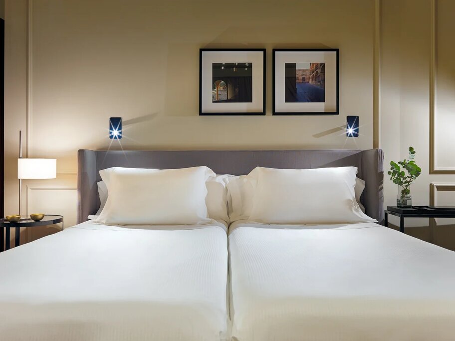 Hotel771